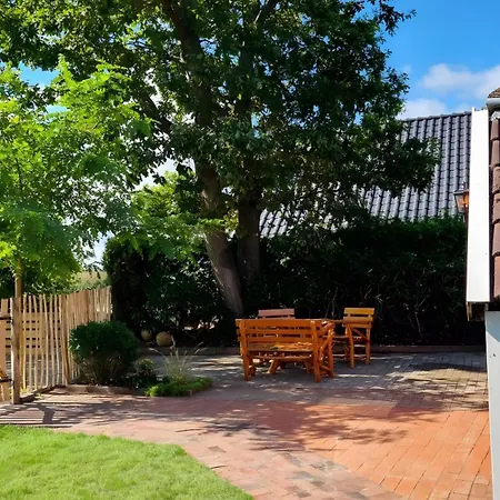 Schwalbennest Apartman Dornum